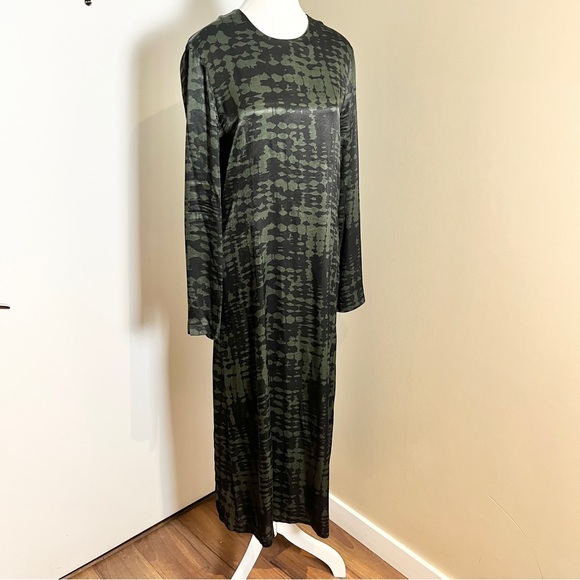 Zara Printed Satin‑Feel Viscose Midi Dress Olive Black Long Sleeve Pockets, Med. - Picture 6 of 17